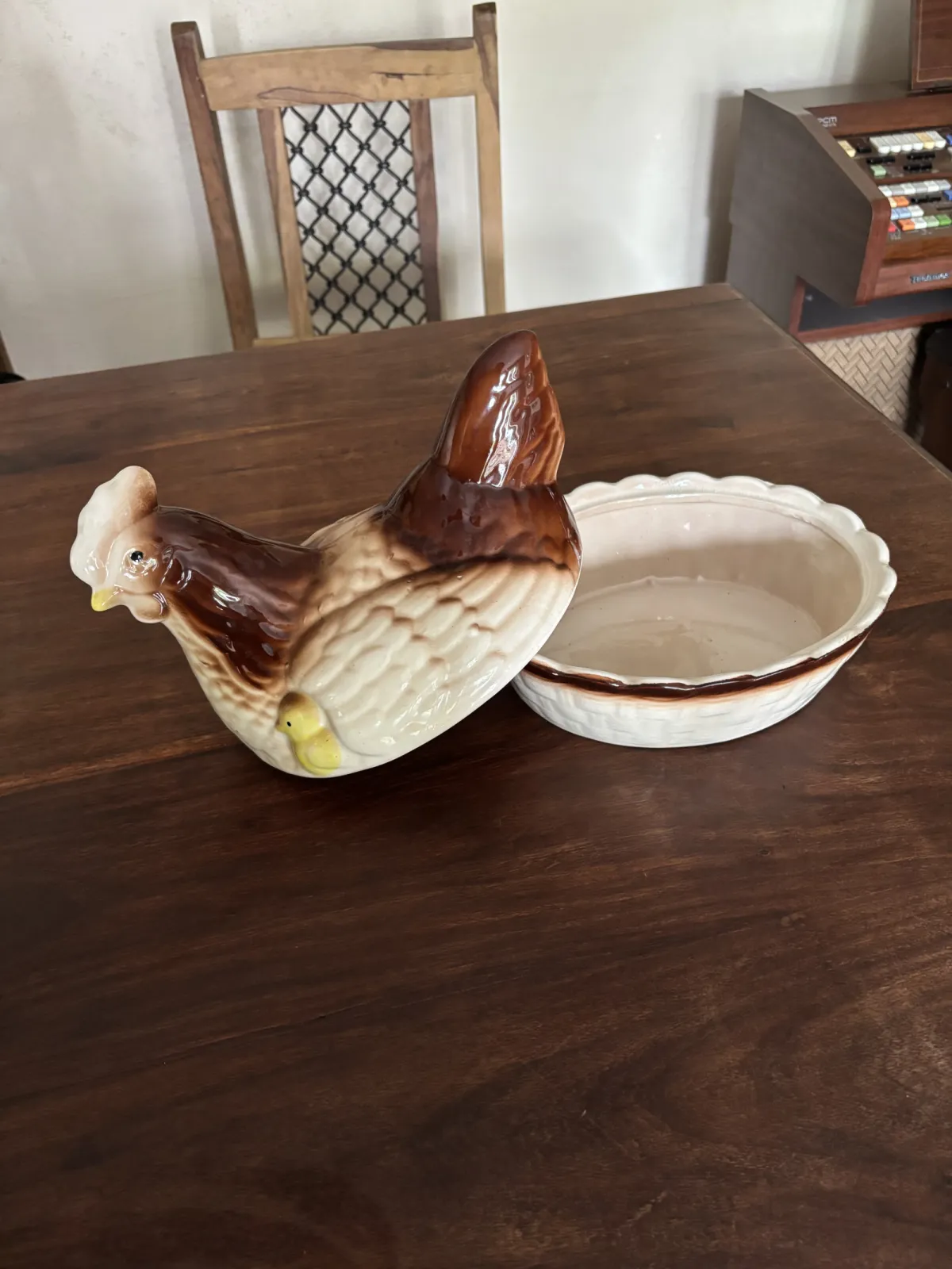 Pojemnik kurka