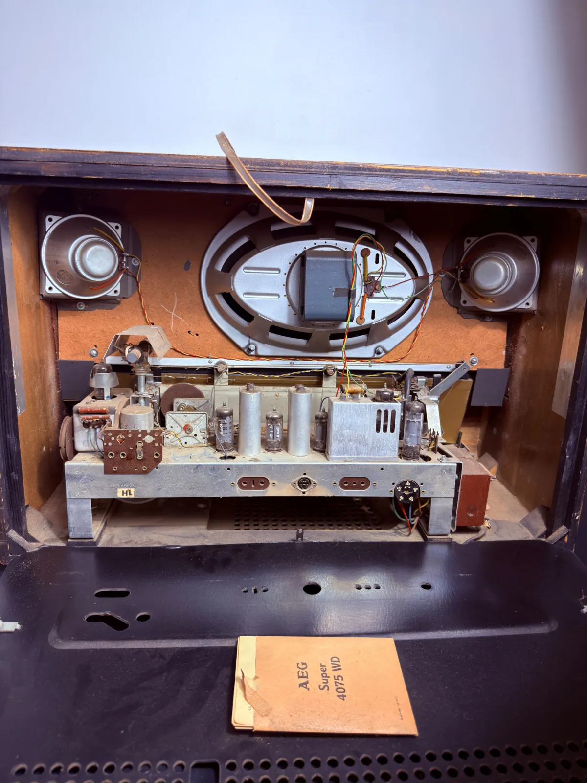 Radio lampowe AEG Super 4075 WD 3D Raumklang – Made in Western Germany