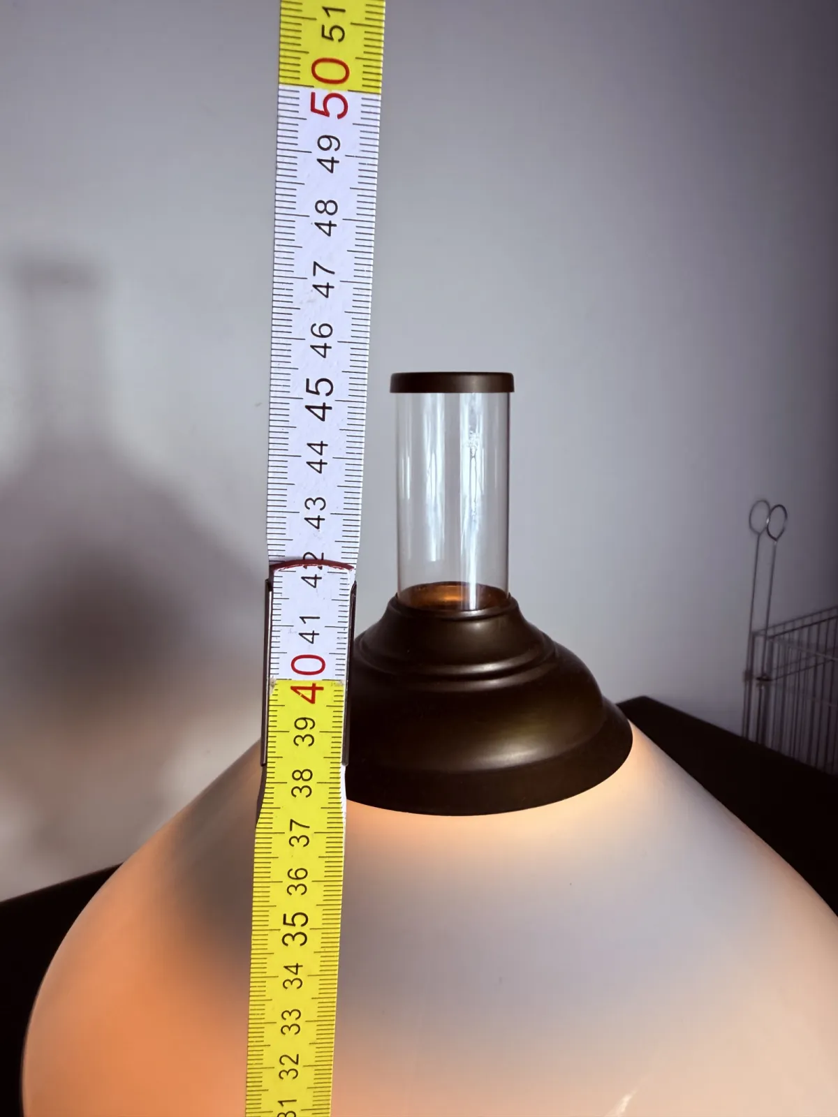 Lampa stołowa w stylu lampy naftowej – metal i szkło – retro / vintage