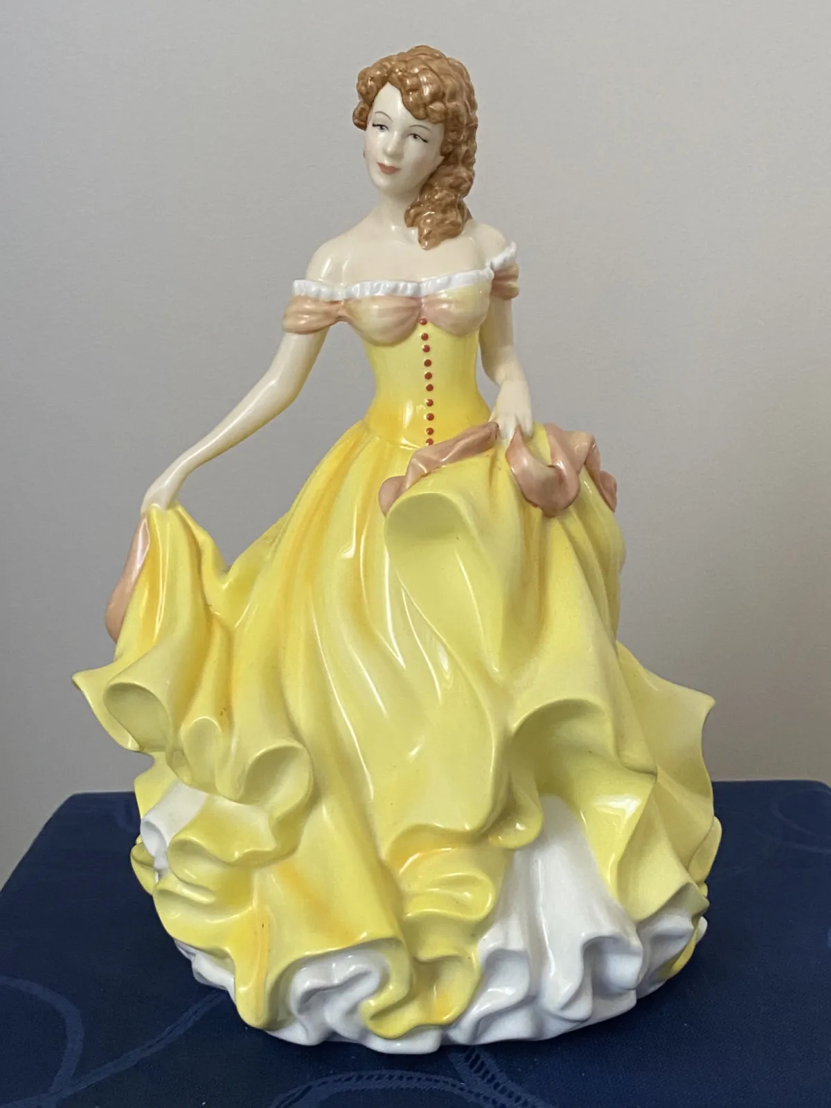Figurka damy -ROYAL DOULTON -SUMMER