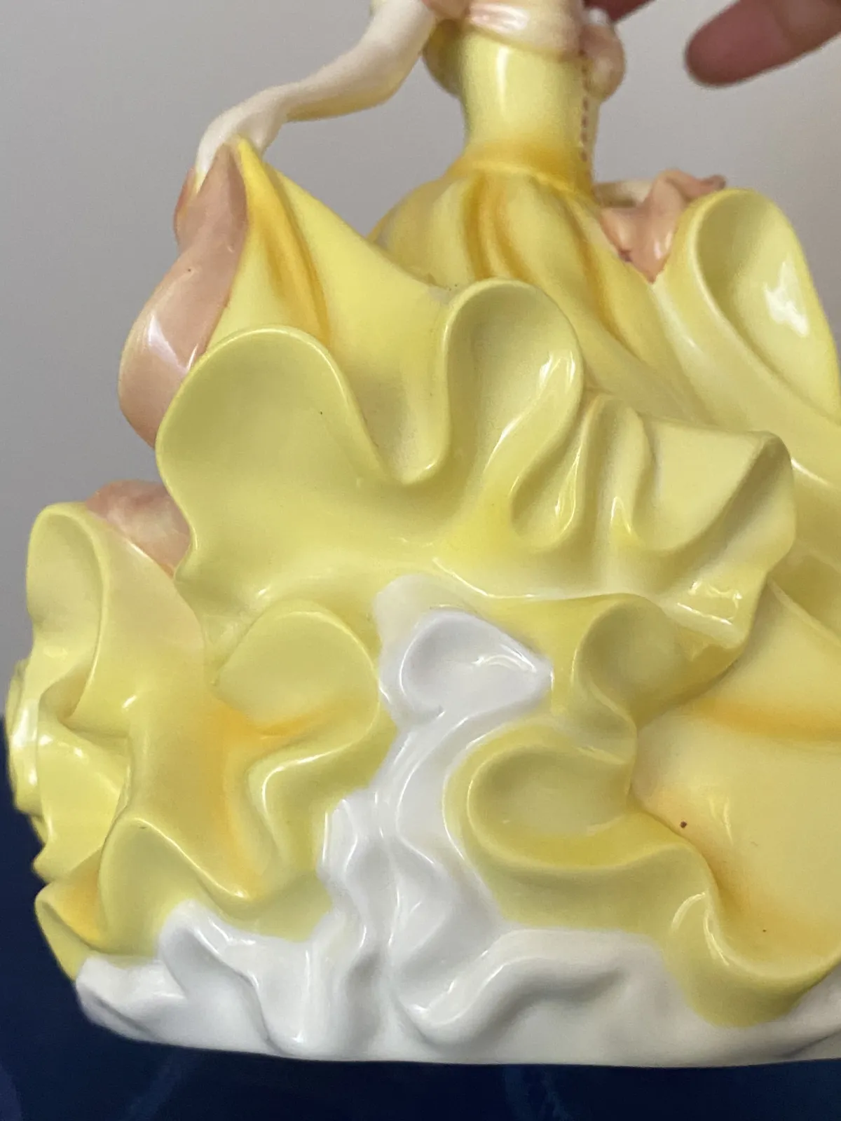 Figurka damy -ROYAL DOULTON -SUMMER