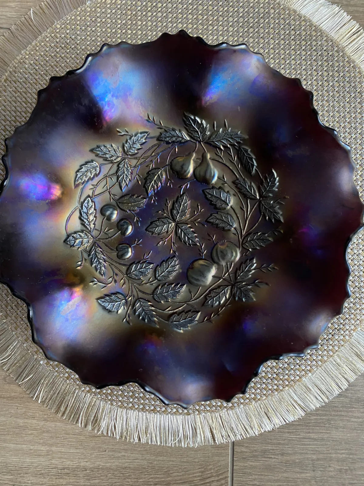 Antyczna Misa Szkło Karnawałowe Northwood "Three Fruits" Amethyst USA, ok. 1910 r.