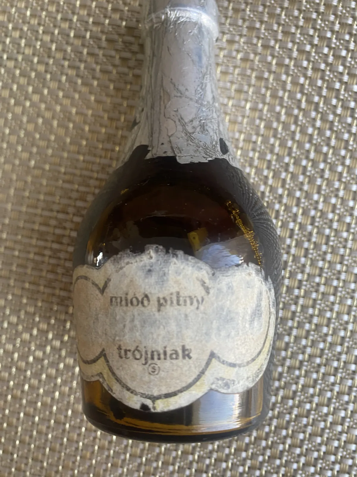 Oryginalny miód pitny w butelce z PRL – Trójniak OSP Lublin (Lata 80.) 250ml