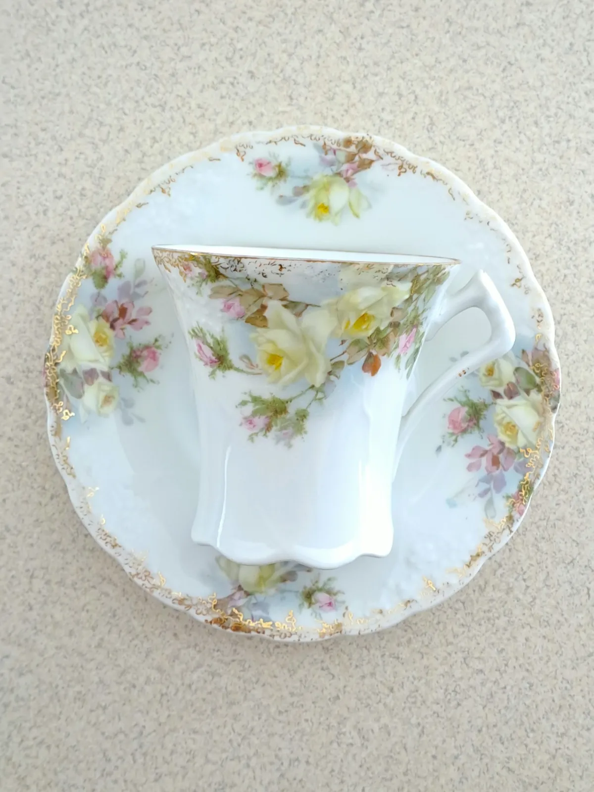 Przepiękna secesyjna filiżanka J&C Flora Jaeger & Co 1898/1923 r. cienkościenna porcelana