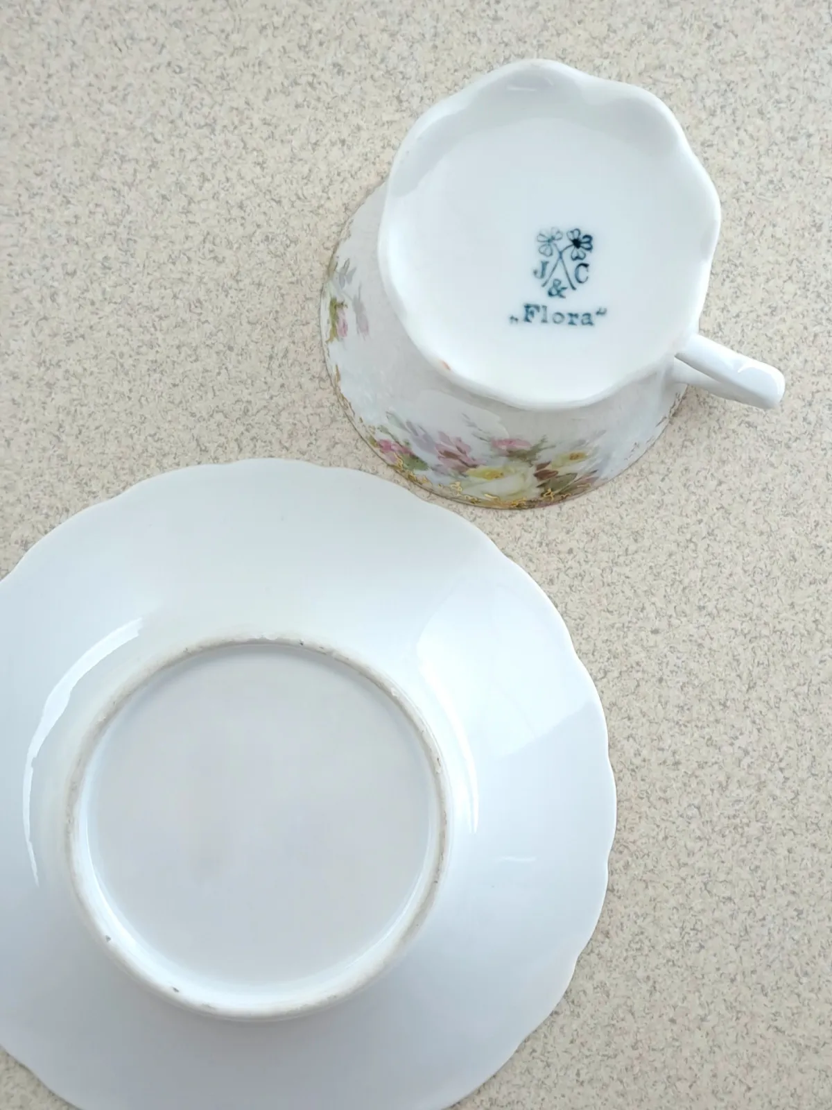 Przepiękna secesyjna filiżanka J&C Flora Jaeger & Co 1898/1923 r. cienkościenna porcelana