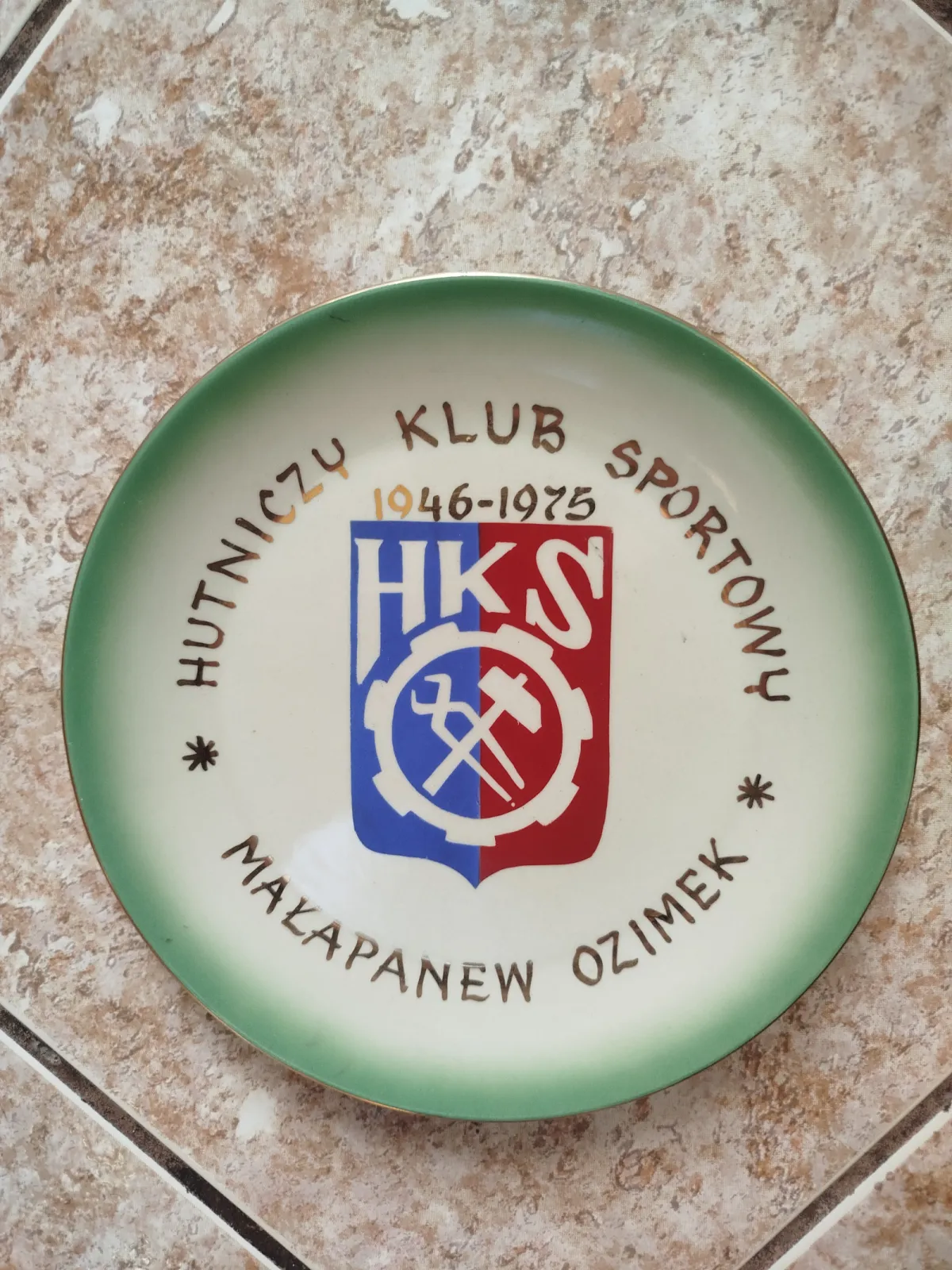 Talerz okolicznościowy z PRL Ozimek Hutniczy Klub Sportowy, 1975 rok