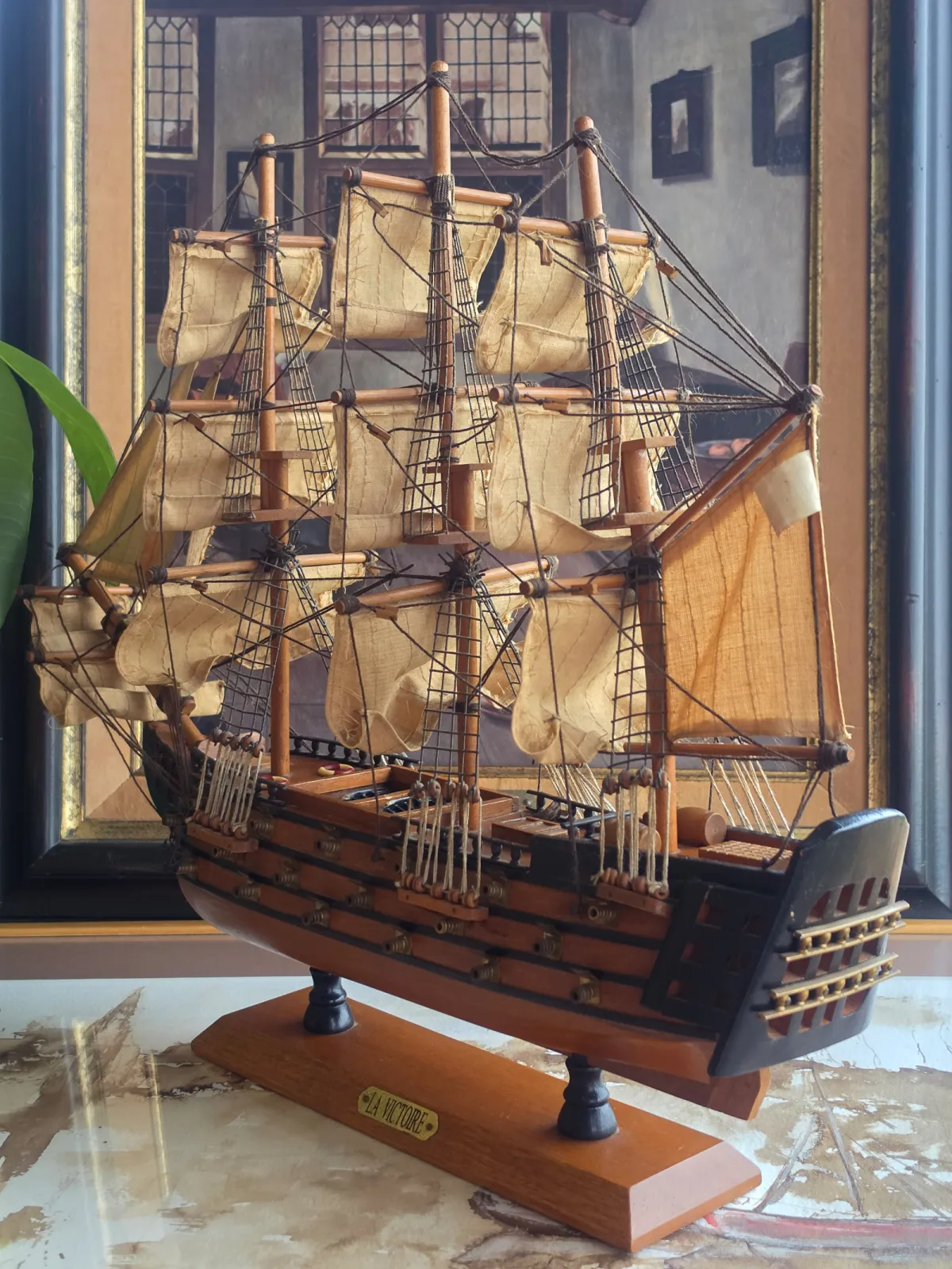 Model żaglowca „La Victoire” Styl marynistyczny II połowa XX w.