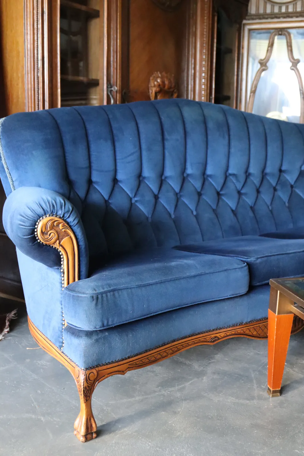 Kobaltowy Komplet Ludwikowski – Welurowa Sofa + Fotel | retro / vintage / glamour