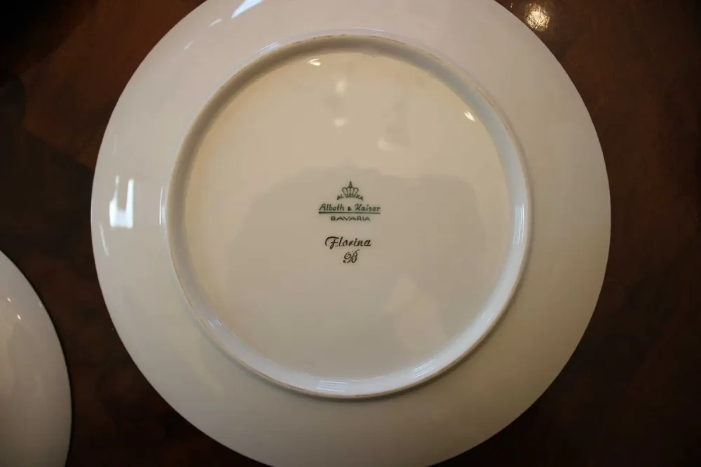 Ekskluzywny Serwis Kawowy 12 osób Bavaria Kaiser | linia Florina / 39 elementów / złote irysy / vintage / rzadziej spotykany motyw