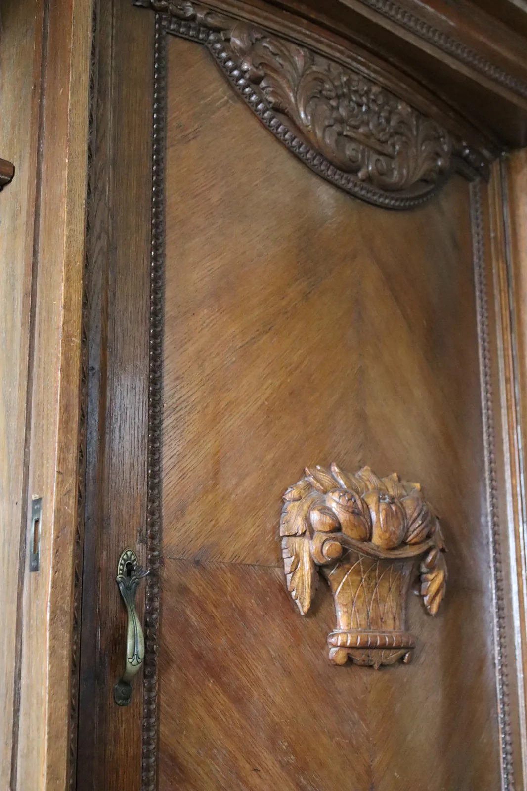 Pałacowa Biblioteka | francuskie Art Déco / eklektyzm lata 20. 30. / motyw corbeille de fruits
