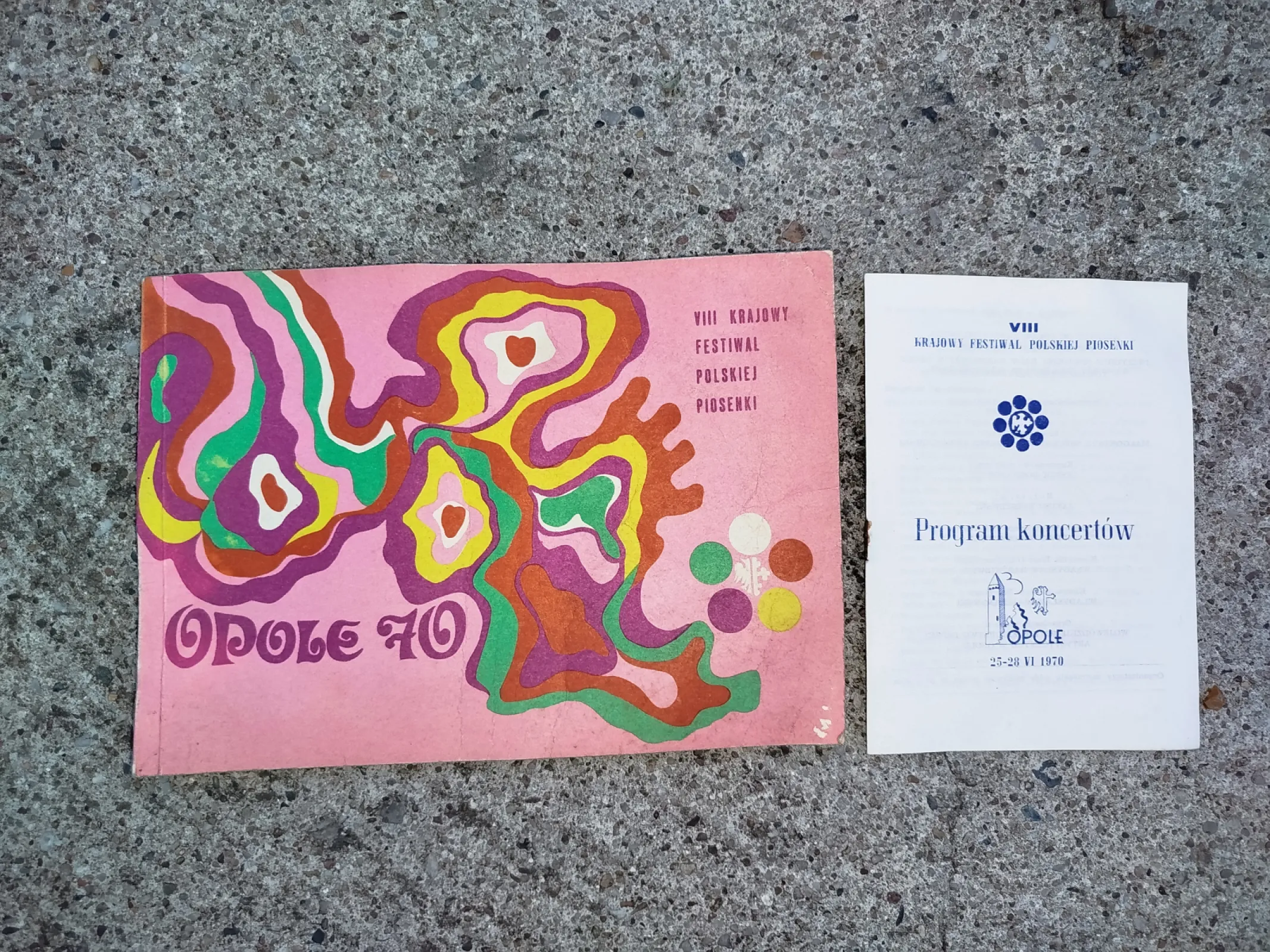 Oryginalny komplet VIII Krajowego Festiwalu Piosenki Polskiej – Opole ’70 – program koncertowy + książeczka „Opole 70”