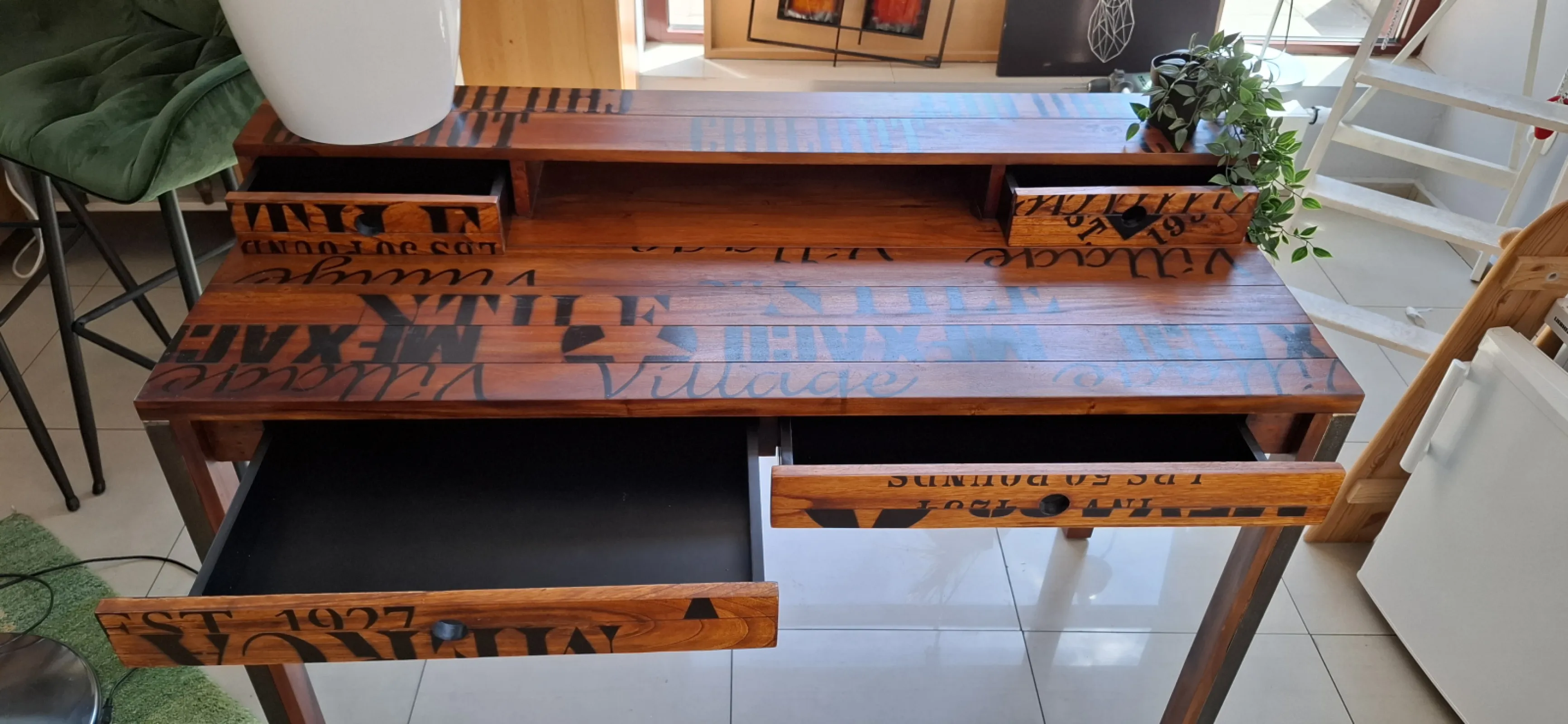 Biurko / sekretarzyk w stylu LOFT