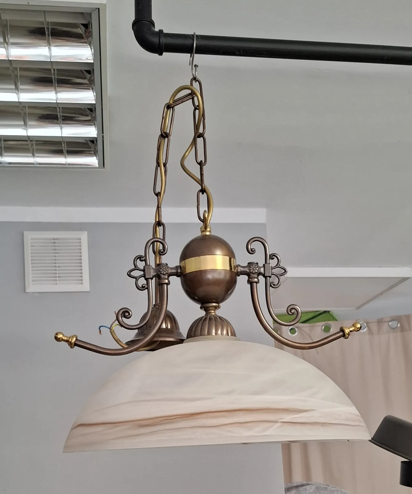 Lampa wisząca retro / vintage – mosiądz i alabaster