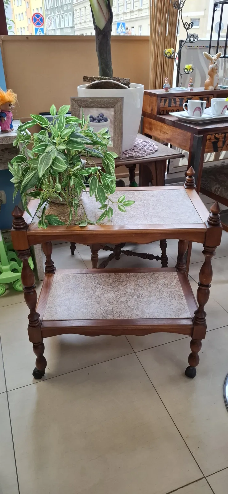 DREWNIANY BAREK VINTAGE NA KÓŁKACH
