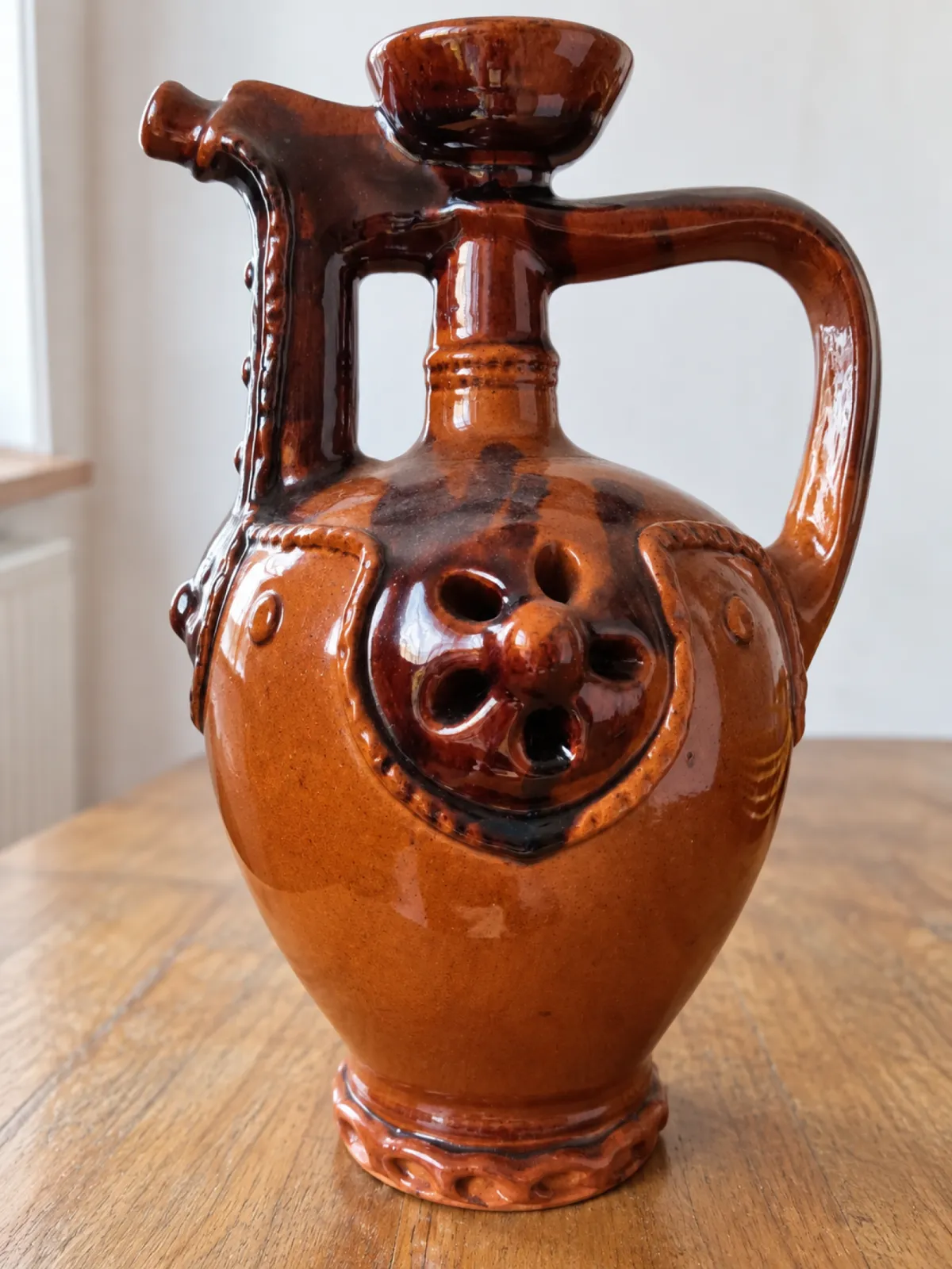 Ozdobny dzban ceramiczny vintage 24 cm + 6 kieliszków – ceramika retro