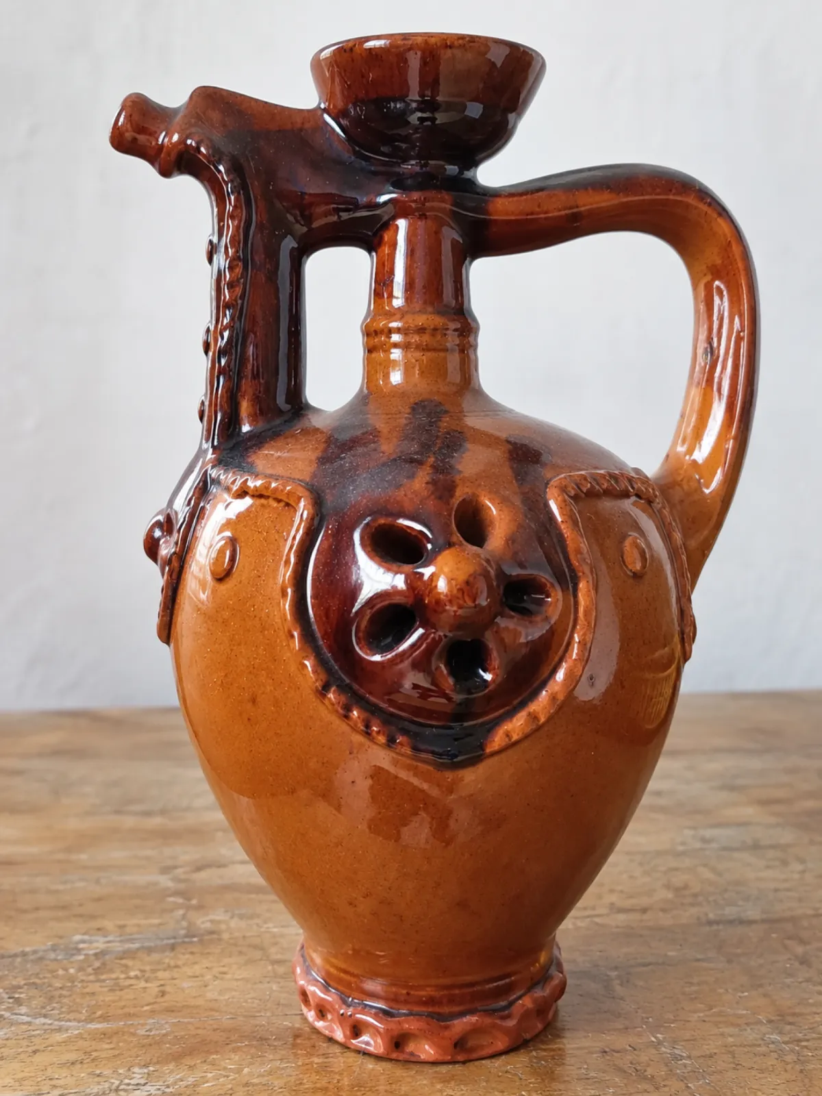 Ozdobny dzban ceramiczny vintage 24 cm + 6 kieliszków – ceramika retro