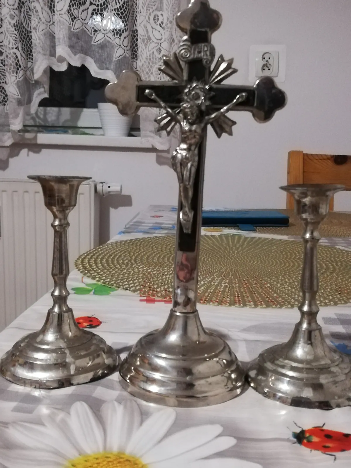 Stary komplet kolędowy ARS Christiana PRL – krucyfiks + 2 świeczniki